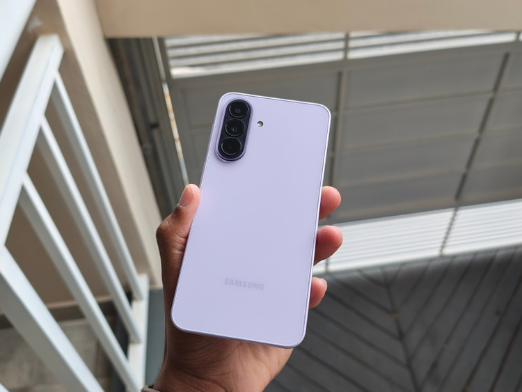 گوشی موبایل سامسونگ مدل galaxy A37 ظرفیت 256 گیگابایت رم 12 گیگابایت