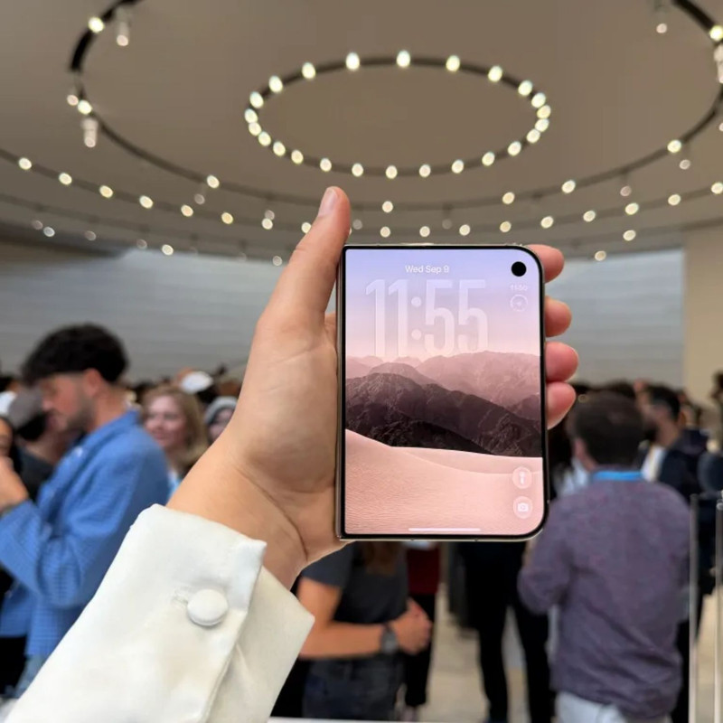 گوشی موبایل اپل مدل iPhone Duo eSIM ظرفیت 1 ترابایت و رم 12 گیگابایت
